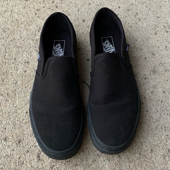womens all black vans slip ons